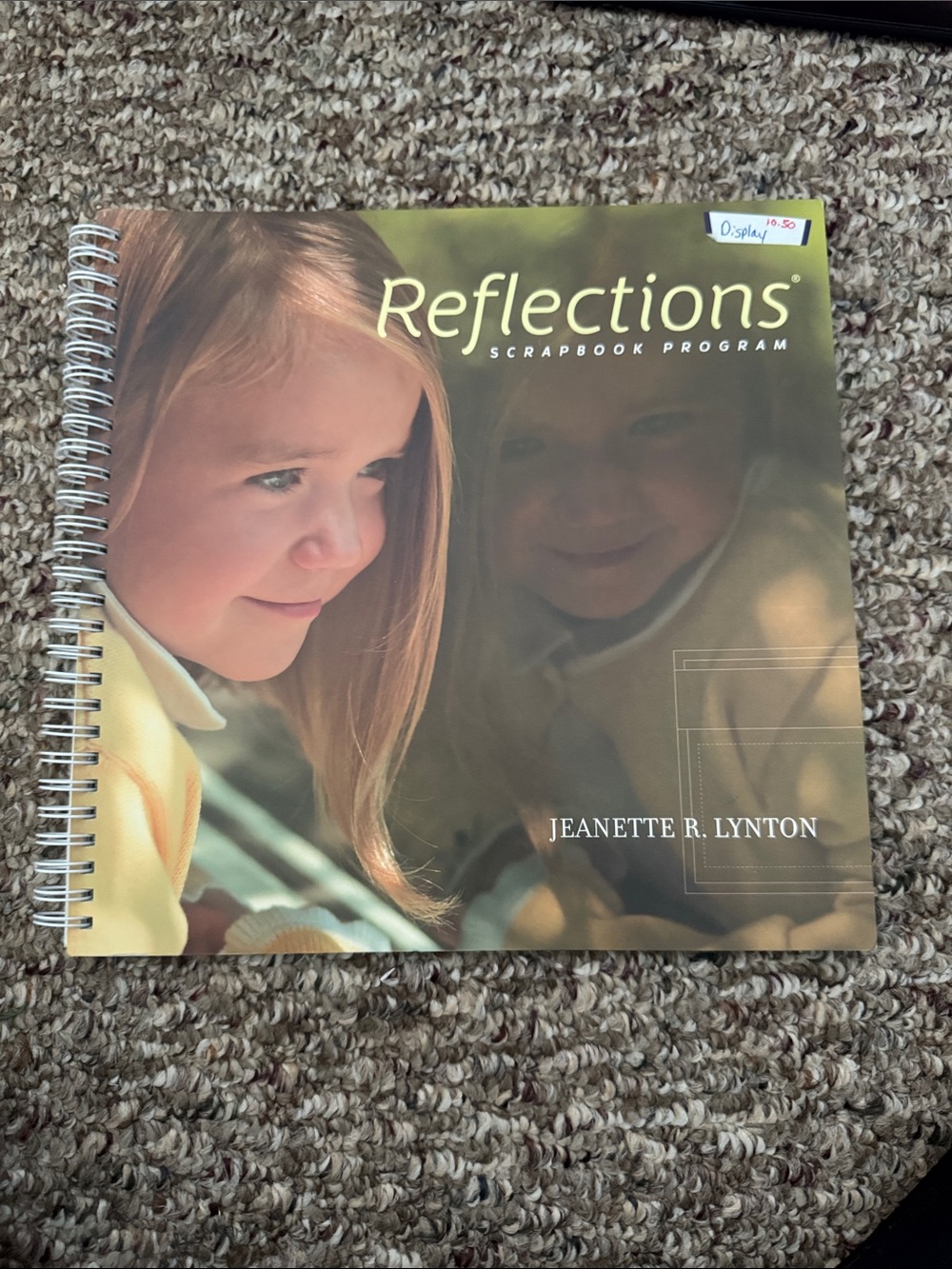 Reflections Scrapbook Program by Jeanette R. Lynton - Green Cover